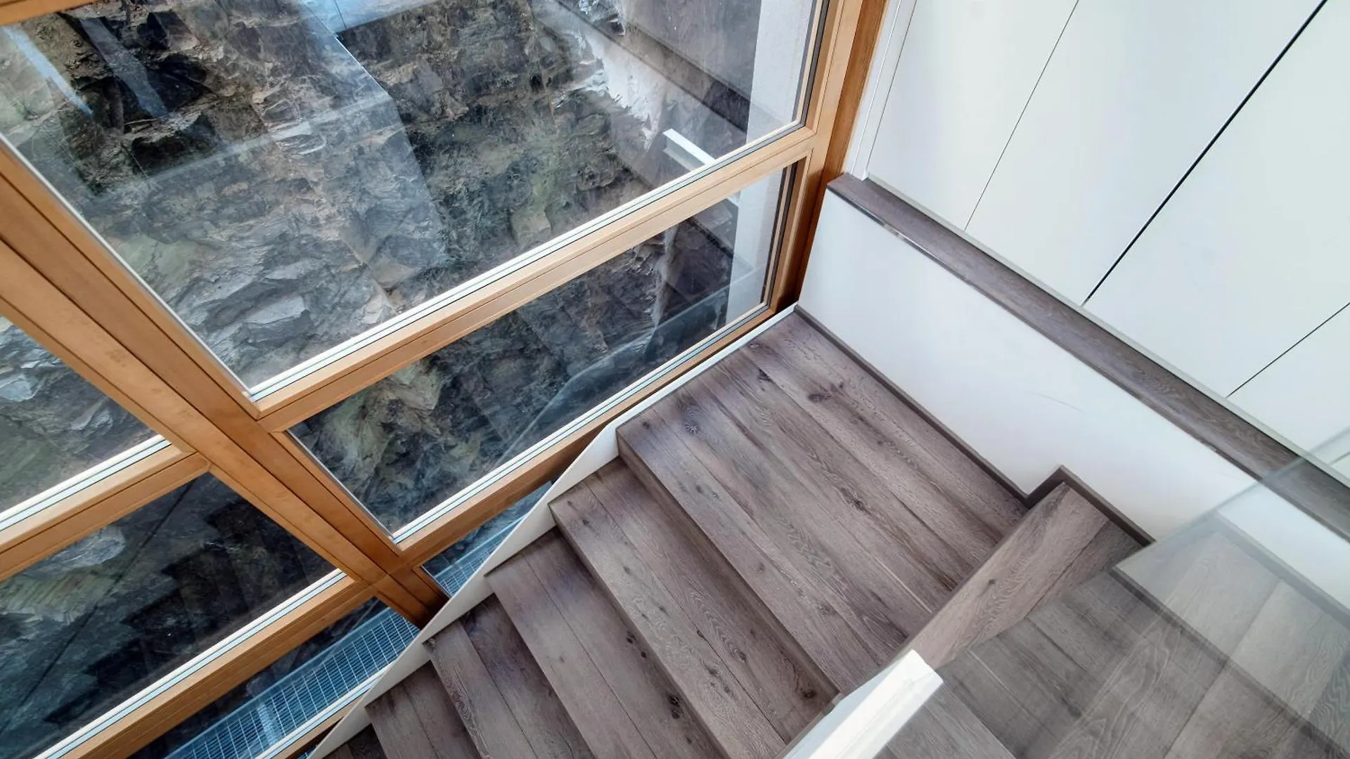 The Rock - By Myhomeincomo Carate Urio Villa